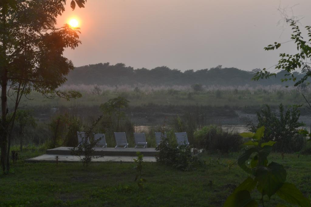 River View Jungle Camp Sauraha Εξωτερικό φωτογραφία