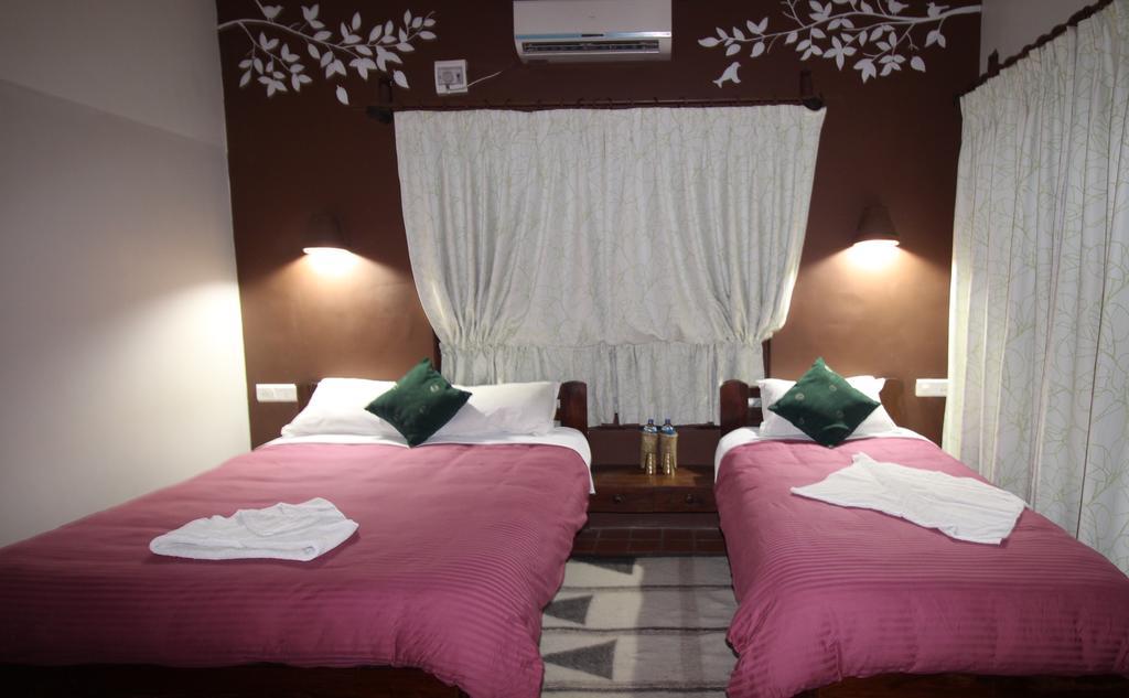 River View Jungle Camp Sauraha Εξωτερικό φωτογραφία